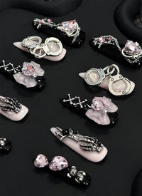 Edgy & Chic Almond Handmade Press-On Nails with Gothic Elegance NF084